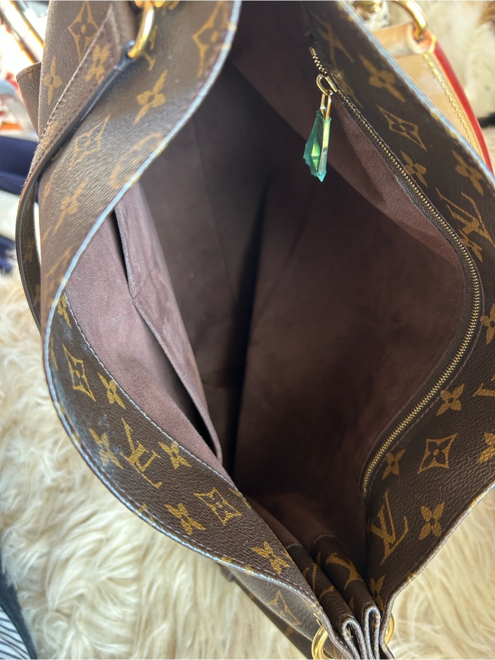 Louis Vuitton Metis Hobo 2-Way Bag, EUC - Picture 8 of 16